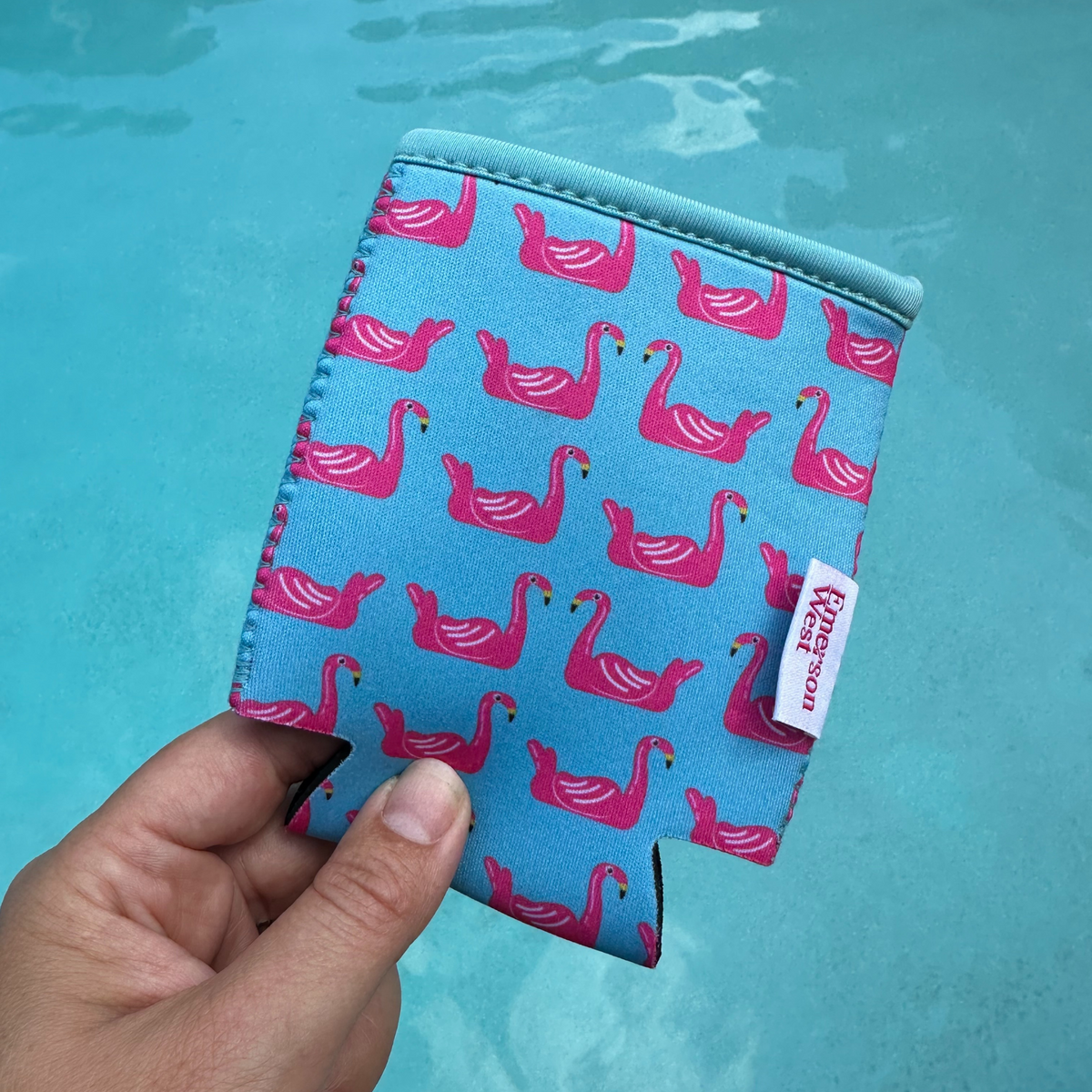 🎁 Poolside Pop™ - Flamingo Floats Can Coolie (12oz Standard) (100% off)
